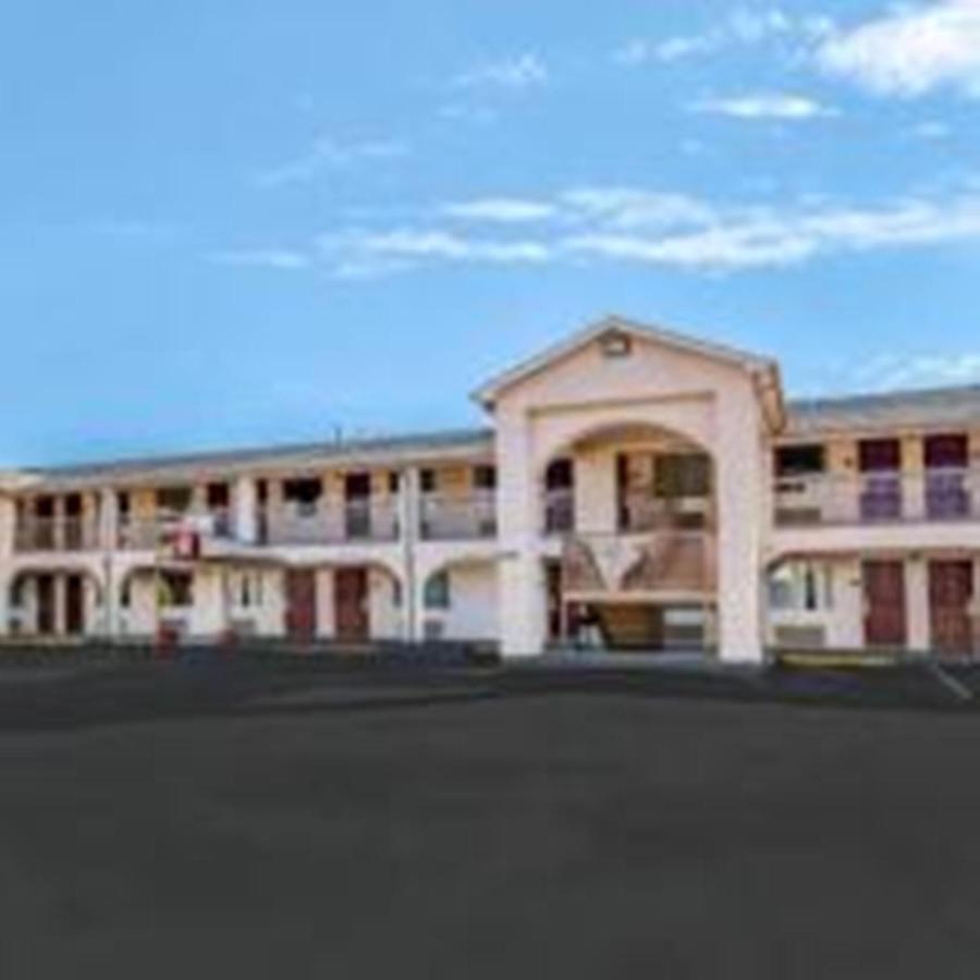 American Inn Corsicana Esterno foto